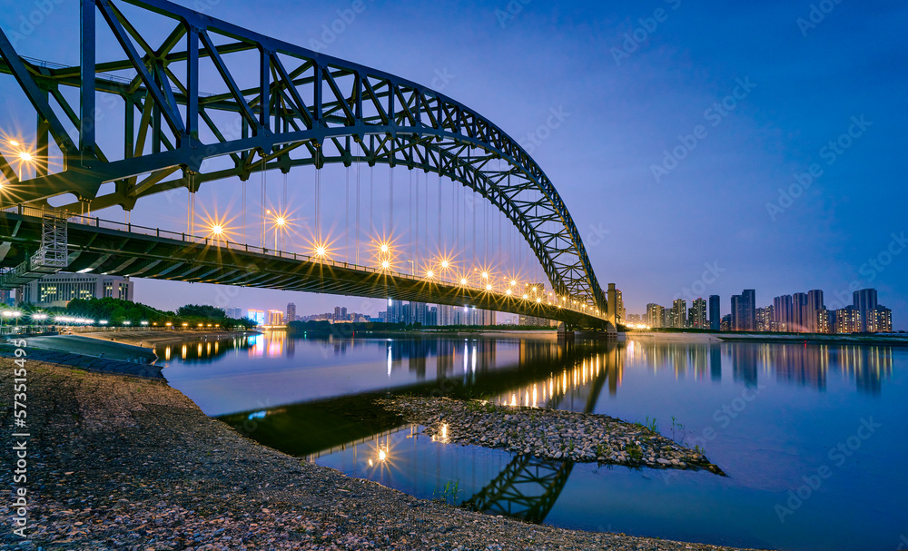 Naklejka premium Hanjiangwan Bridge