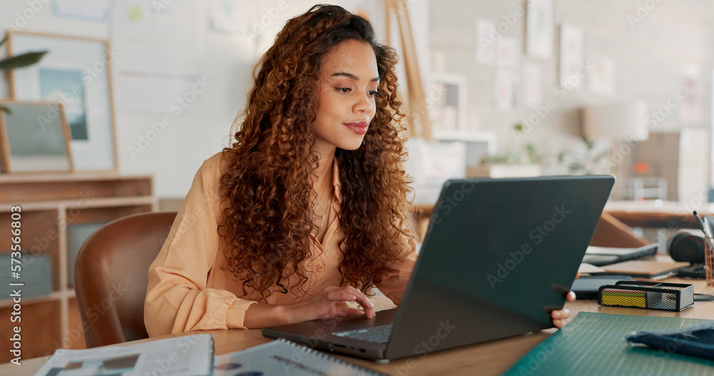 Black woman, documents or working on laptop planning, creative research or data analysis for marketing project management review. Business, typing corporate report, schedule or SEO calendar agenda - obrazy, fototapety, plakaty 