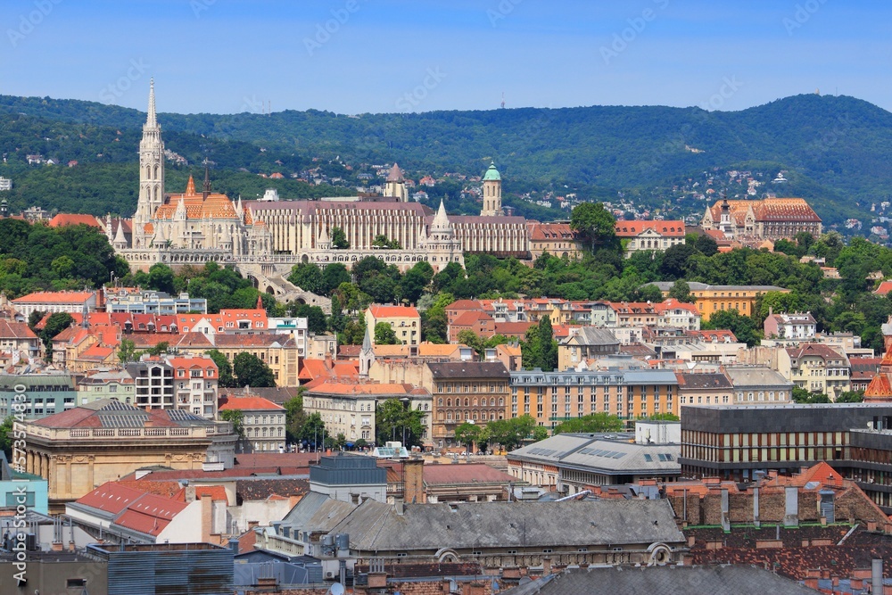 Fototapeta premium Budapest view with Buda Hill