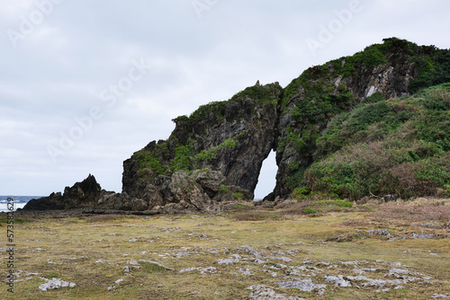 久米島の奇岩ミーフガー