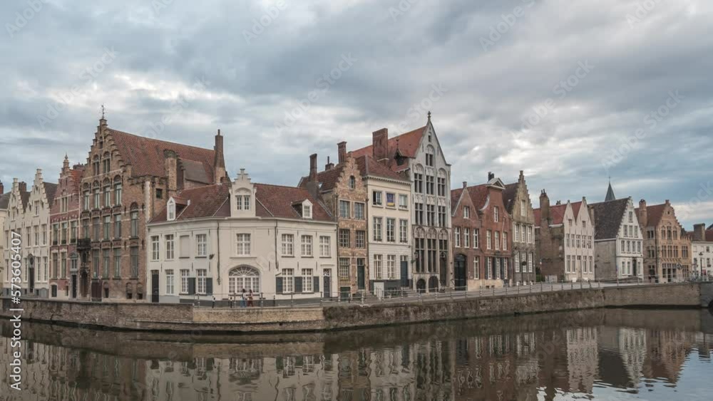 Bruges Belgium time lapse 4K, city skyline day to night timelapse at Spiegelrei Canal with King's Bridge (Koningsbrug) Bruges Belgium time lapse 4K, city skyline day to night timelapse at Spiegelrei Canal with King's Bridge (Koningsbrug)