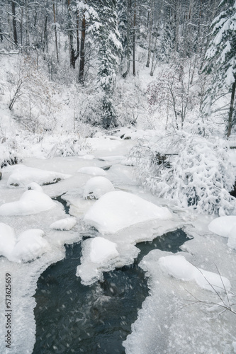 Beauty winter landscape wit...