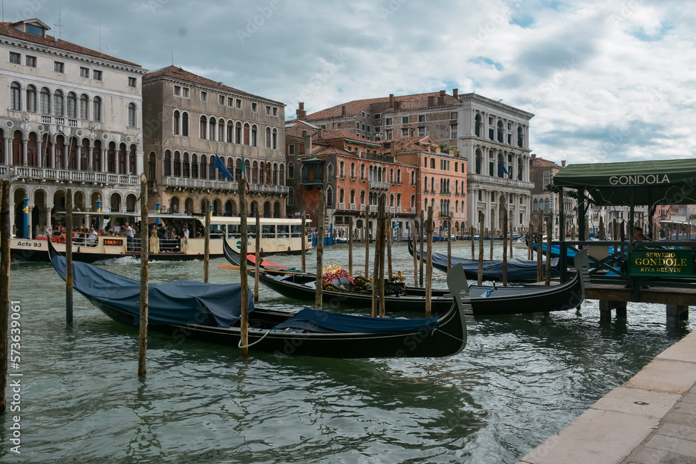 city grand canal