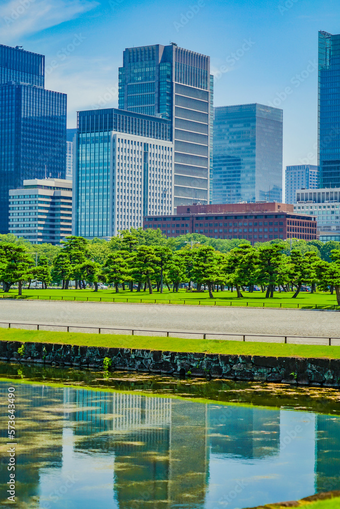 Naklejka premium 丸の内の高層ビル群