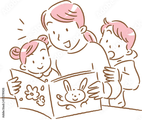 2人の子どもに絵本の読み聞かせをするお母さん