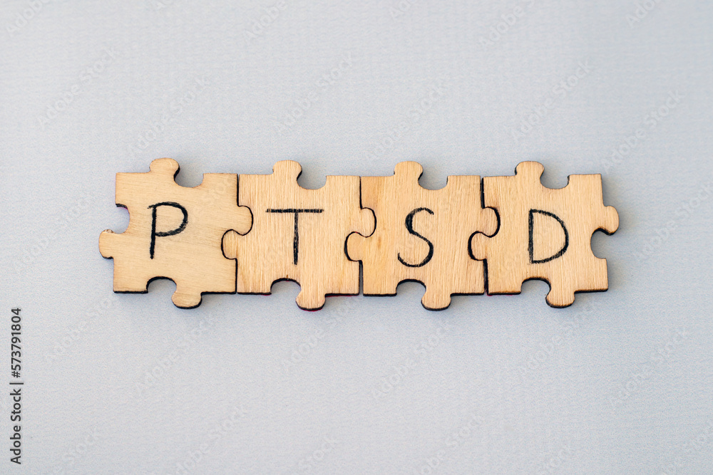 Obraz premium PTSD Puzzle - Piecing Together the Pieces of Trauma