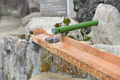 Hand wash at shrine
神社にある手水舎