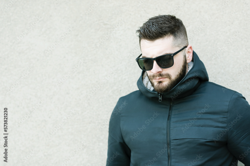 Obraz premium portrait of a young bearded man