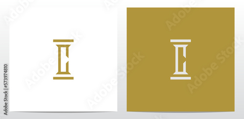 Slim Pillar Letter Logo Design C