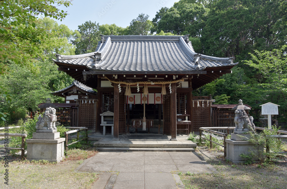 新熊野神社　本殿と拝殿　京都市東山区今熊野