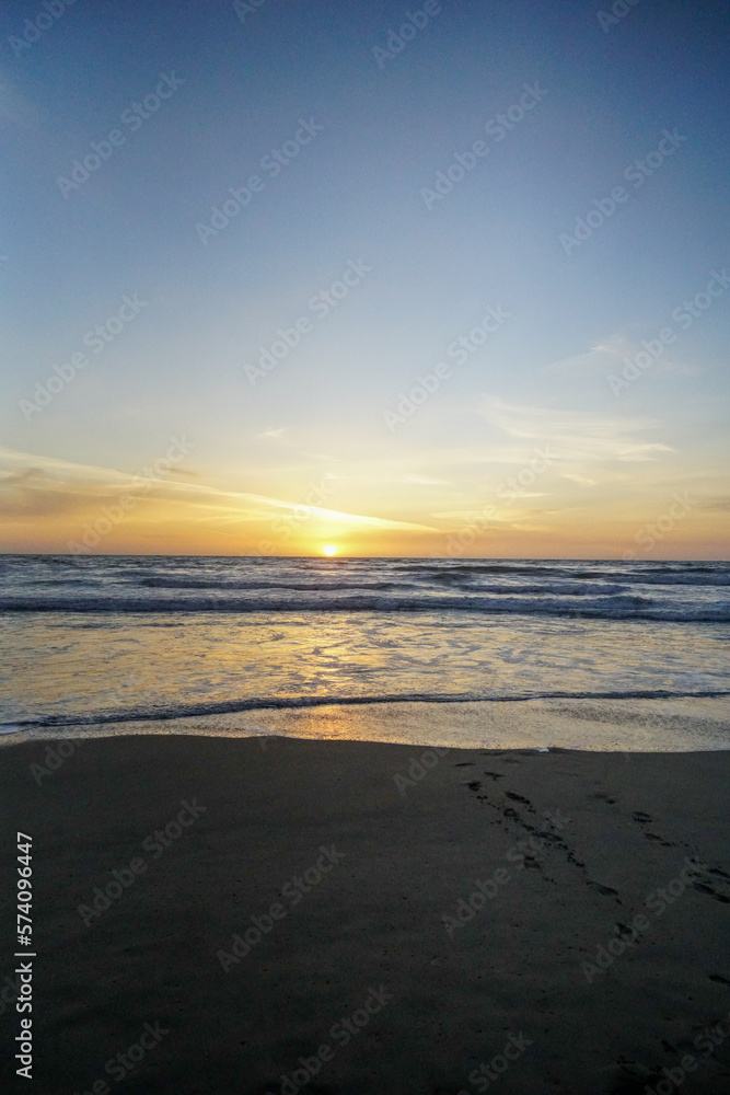 Shot of the sunset at the Pacifica State Beach in California
