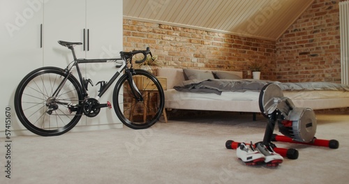 Bilde på lerret The bike is in the bedroom, ready to be ridden using the bike station