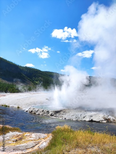geyser's eruption in yellowstone park © Davide