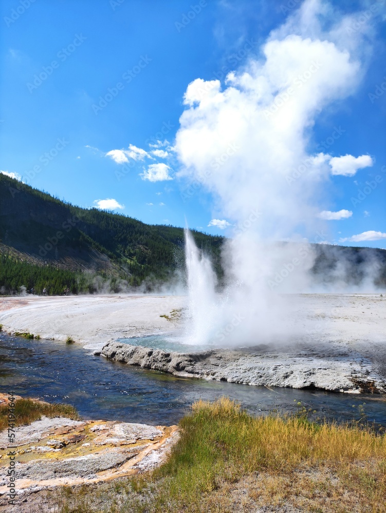 geyser in yellowstone