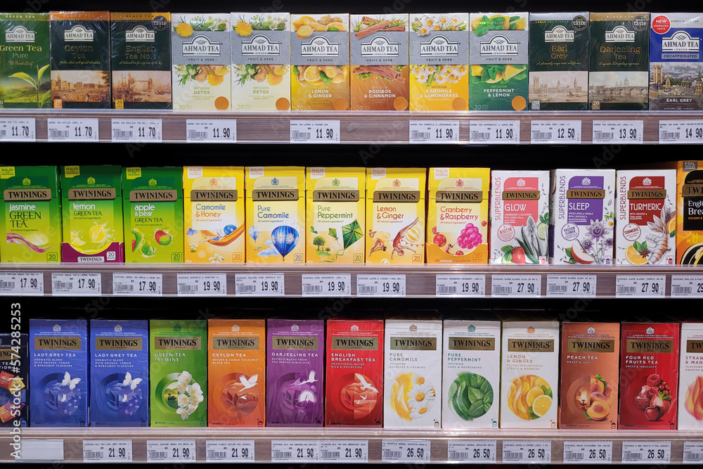 Foto de PENANG, MALAYSIA 22 FEB 2023 Various brands of local and