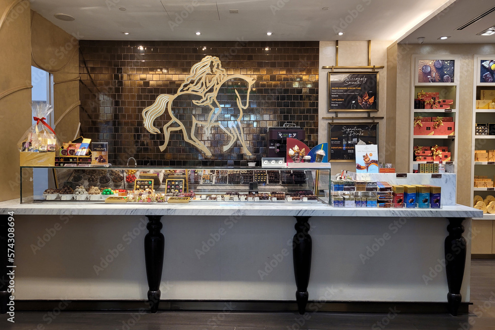 PENANG, MALAYSIA 22 FEB 2023 View o GODIVA Chocolate store in shopping mall. GODIVA