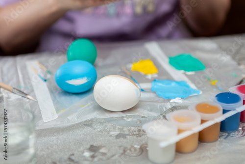 Painting Easter eggs at home