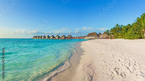 Fototapeta Naklejka Na Ścianę i Meble -   Beautiful maldives tropical island - Big Panorama