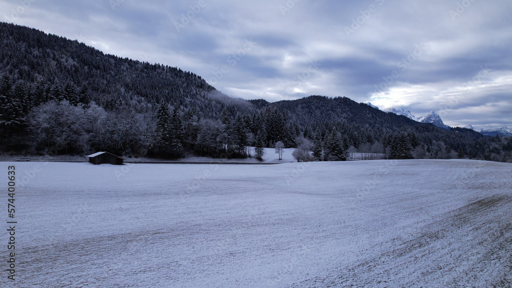The Wetterstein mountains, is a mountain group in the Northern Limestone Alps within the Eastern Alps. It is a comparatively compact range along the border between Germany and Austria. The Wetterstein mountains, is a mountain group in the Northern Limestone Alps within the Eastern Alps. It is a comparatively compact range along the border between Germany and Austria.