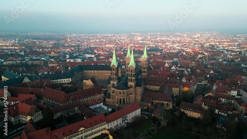 Wallpaper Mural 4k Drohnen vom vom Bamberg Dom Torontodigital.ca