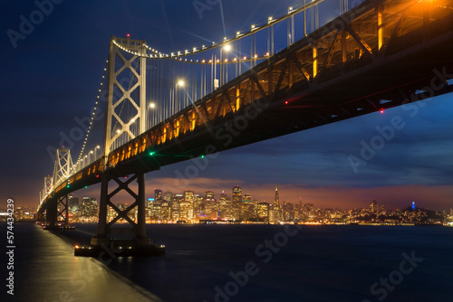 Fototapeta Naklejka Na Ścianę i Meble -  San Francisco Bay Bridge and Skyline at Sunset