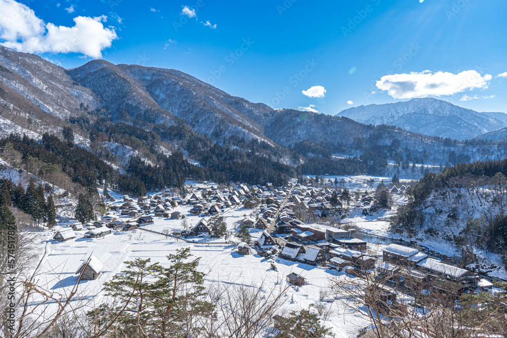 世界遺産 日本の白川郷の雪景色