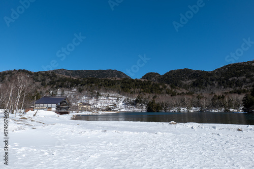 冬の奥日光 湯ノ湖湖畔の風景 2月