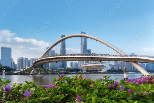 Haixin Bridge, Guangzhou Financial District © 昊 周