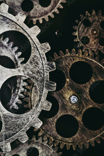 Obraz na płótnie Macro sur des roues à dent métalliques - Engrenage d'horloge ancienne w salonie