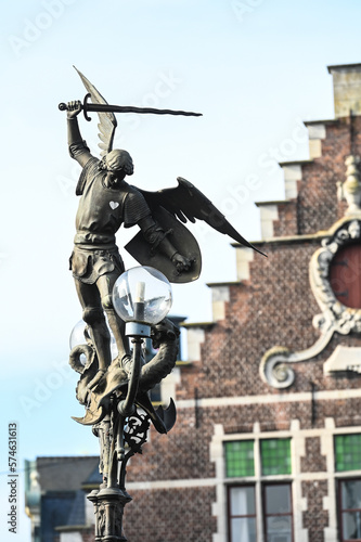 Belgique Belgie Belgium Gand gent Ghent tourisme Flandres flanders Sint Michiels Saint Michel statue dragon