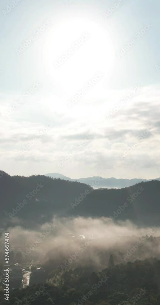 雲景 晴れ時々曇りの薄明光線 タイムラプス 雲景 晴れ時々曇りの薄明光線 タイムラプス