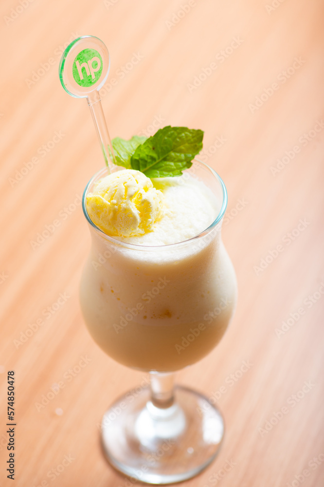 vanilla milkshake served with vanilla ice cream vanilla milkshake served with vanilla ice cream