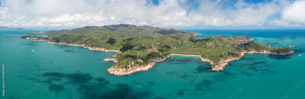 Panorama of the amazing Magnetic Island on the Great Barrier Reef in North Queensland
