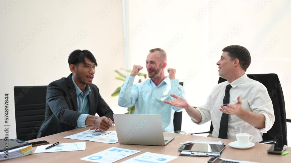 Those who work hard, win in the conference room new startup project. Those who work hard, win in the conference room new startup project.