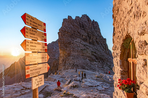Inizio di giornata sulle Dolomiti di Brenta	
