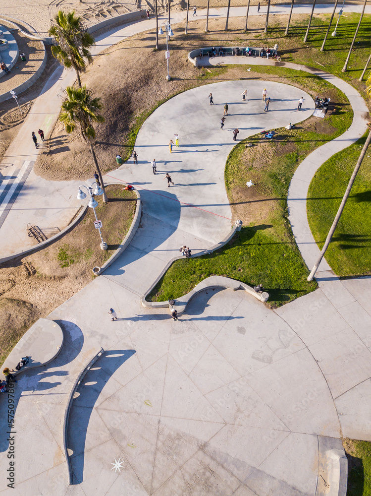 Aerial photography of the venice beach boardwalk, shops, vendors