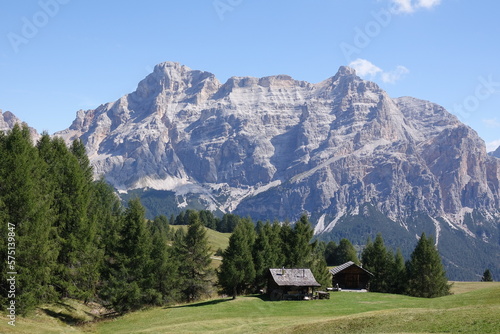 Fanes und Cunturines in den Dolomiten, gesehen von der Pralongia-Hochebene
