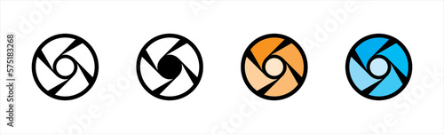 Camera lens diaphragm icons. cameras shutter symbol. photo lenses aperture signs, vector illustration