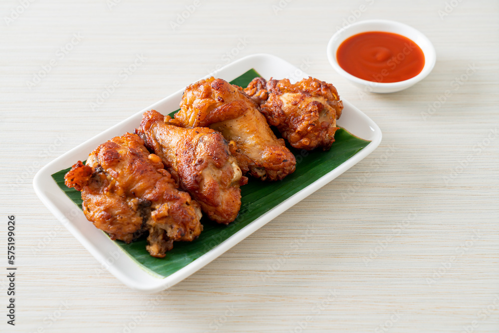 Crispy Fried Chicken with Fish Sauce Crispy Fried Chicken with Fish Sauce