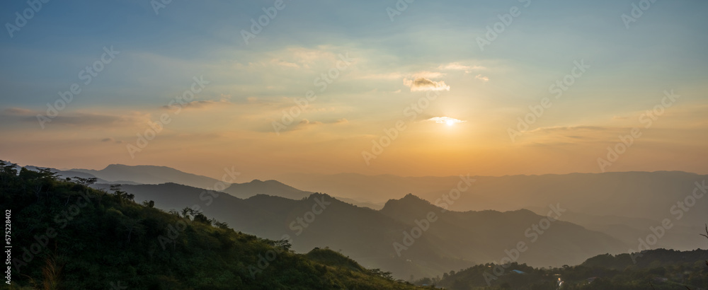 Naklejka premium Scenic view of Mountains against sky during sunset. Countryside landscape view background.