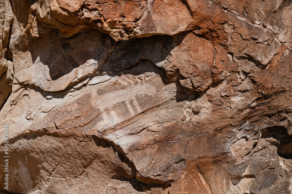 Obraz premium Petroglyph on rock in Utah desert