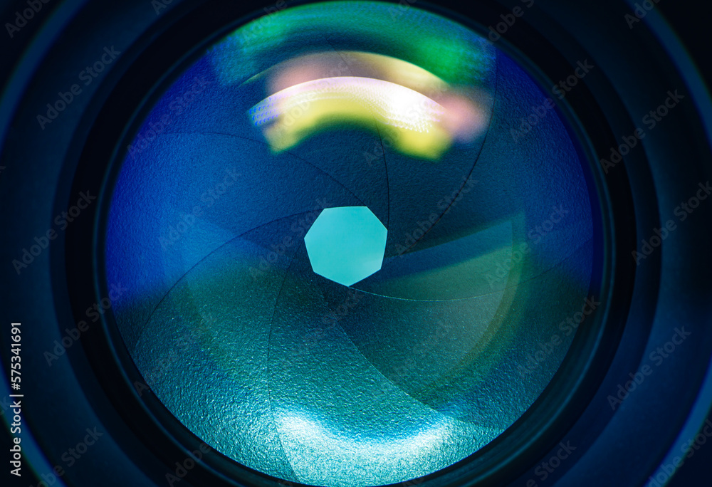 close up camera lens with flash light - obrazy, fototapety, plakaty 