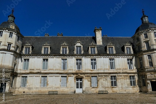 Fotografia La façade sur la cour intérieure du château de Tanlay