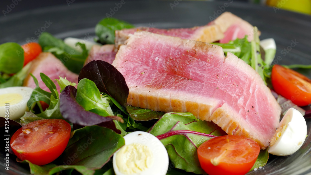 SALAD NICOISE WITH TUNA STEAK 1