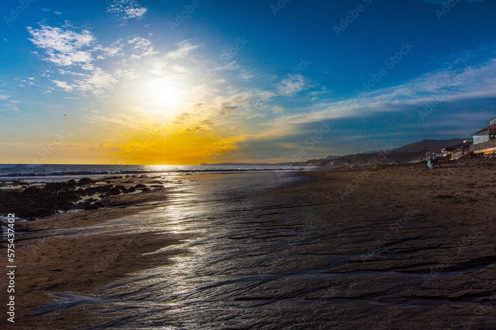Obraz premium sunset on the beach