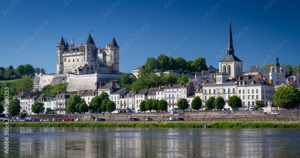 Obraz premium Ville de Saumur.