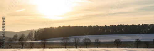 Sonnenuntergang in der schneebedeckten Sächsischen Schweiz