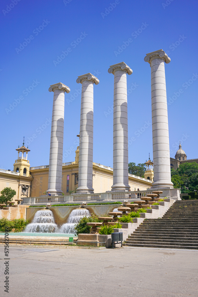 columns in the park