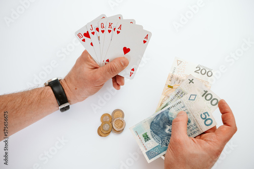karty i uzależnienie od hazardu