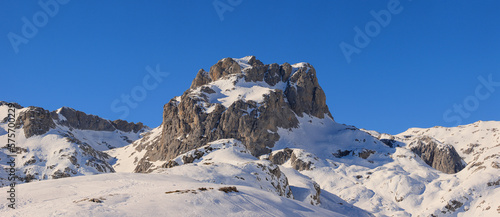 The Altaiz tower and San Carlos Peak is a summit located in the Central Massif of the Picos de Europa or massif of the Urrieles, in Cantabria. It is the first of the peaks of the Llambrión crest.